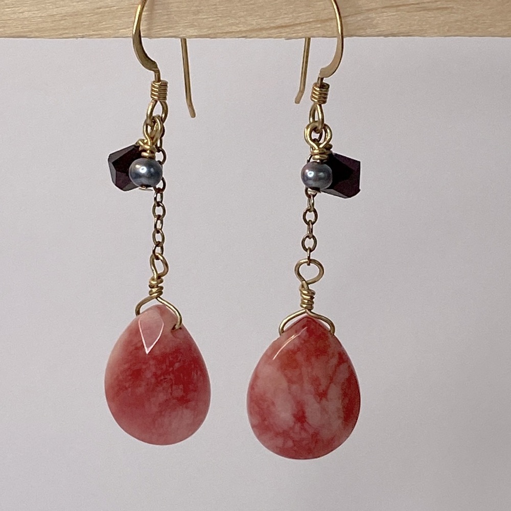 Strawberry Quartz Swarovski crystal pearl chain dangle earrings gold